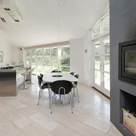 Feriehus Two-bedroom Holiday In 3 *